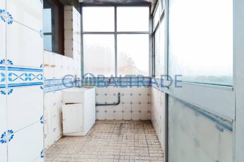 Duplex T5 na Constituição — Porto