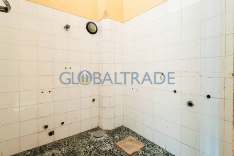 Duplex T5 na Constituição — Porto