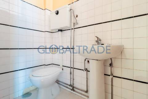 Duplex T5 na Constituição — Porto