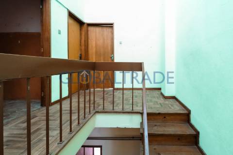 Duplex T5 na Constituição — Porto