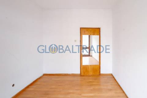 Duplex T5 na Constituição — Porto