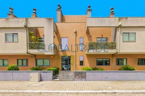 Duplex T2+1 com vista mar em Canidelo