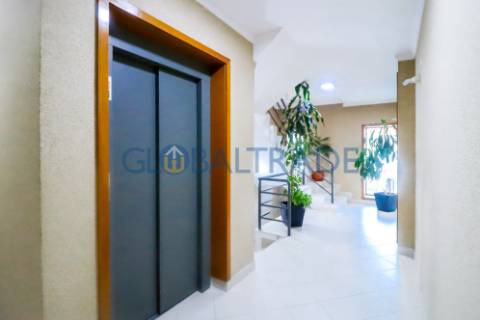 Duplex T2+1 com vista mar em Canidelo