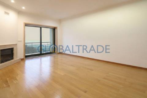 Duplex T2+1 com vista mar em Canidelo