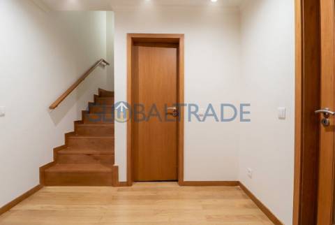 Duplex T2+1 com vista mar em Canidelo