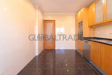 Duplex T2+1 com vista mar em Canidelo