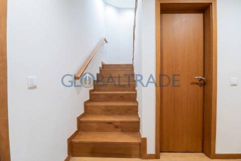 Duplex T2+1 com vista mar em Canidelo