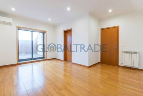 Duplex T2+1 com vista mar em Canidelo