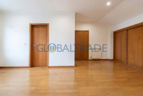 Duplex T2+1 com vista mar em Canidelo