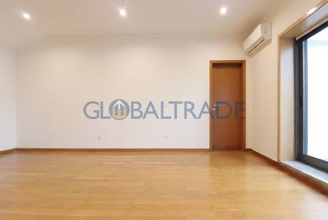 Duplex T2+1 com vista mar em Canidelo