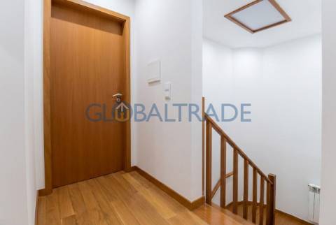 Duplex T2+1 com vista mar em Canidelo