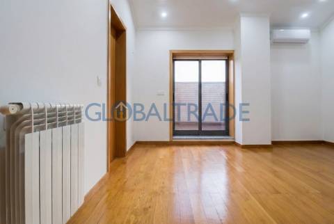 Duplex T2+1 com vista mar em Canidelo