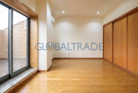 Duplex T2+1 com vista mar em Canidelo