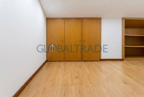 Duplex T2+1 com vista mar em Canidelo