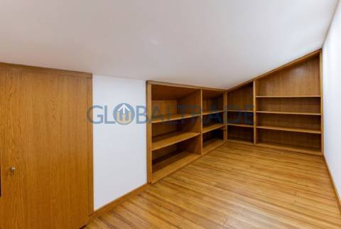 Duplex T2+1 com vista mar em Canidelo