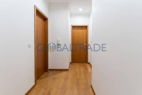 Duplex T2+1 com vista mar em Canidelo