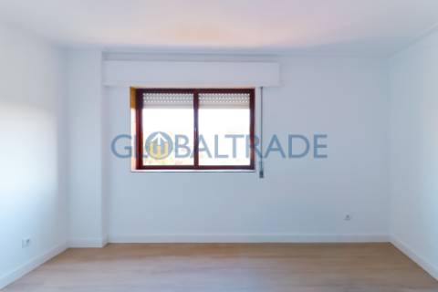 Apartamento T2 Renovado & Equipado em Rio Tinto