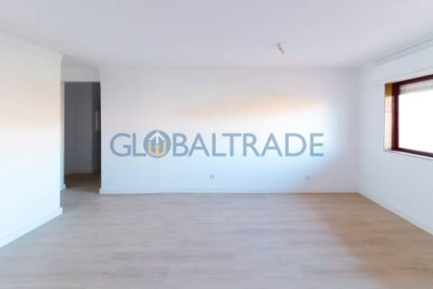 Apartamento T2 Renovado & Equipado em Rio Tinto