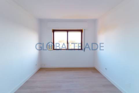 Apartamento T2 Renovado & Equipado em Rio Tinto