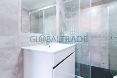 Apartamento T2 Renovado & Equipado em Rio Tinto