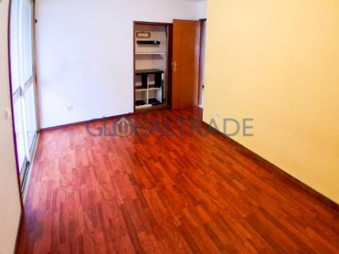 Apartamento T3 Renovado em Baguim do Monte