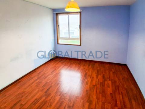 Apartamento T3 Renovado em Baguim do Monte