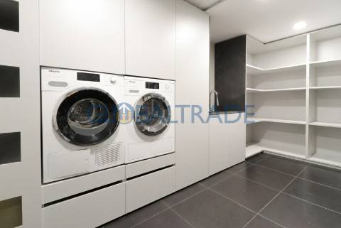 Moradia T5 com Piscina Privativa na Quinta das Luzes – Jovim