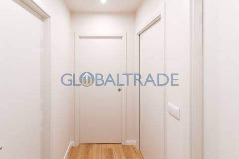 Apartamento T2 Renovado & Equipada em Valbom