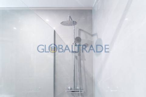 Apartamento T2 Renovado & Equipada em Valbom