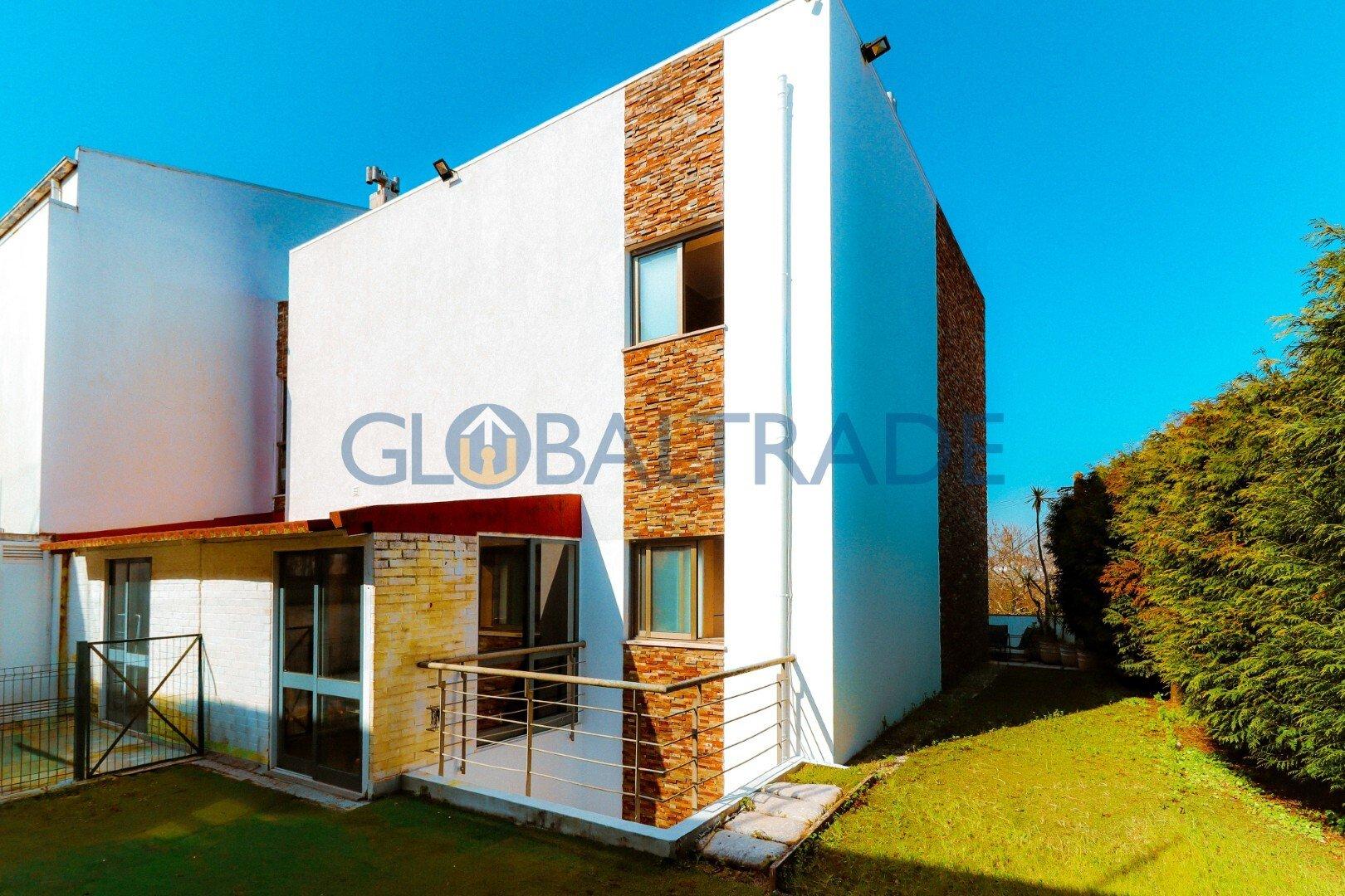 Moradia T3 com Terraço em Valbom