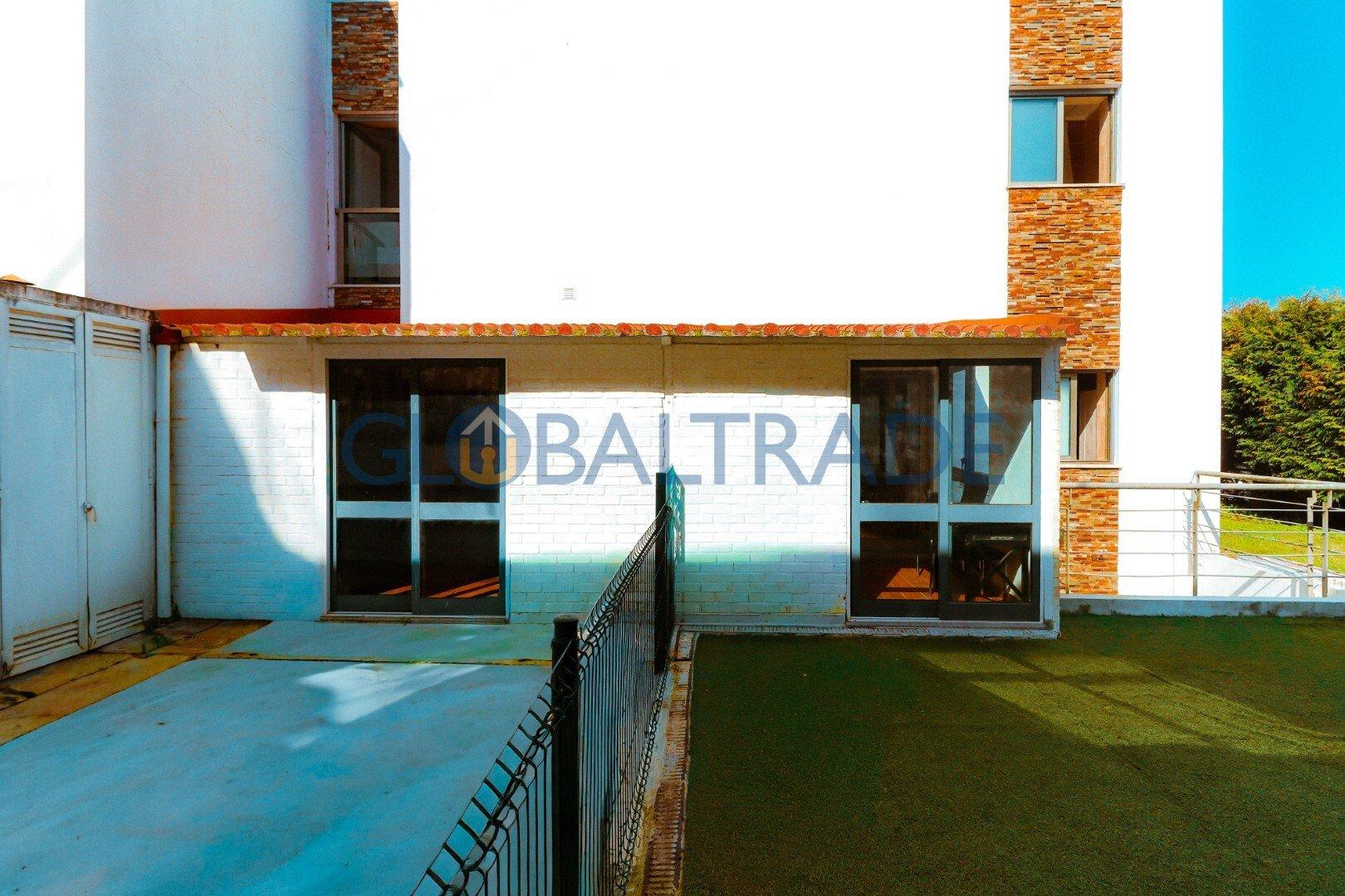 Moradia T3 com Terraço em Valbom