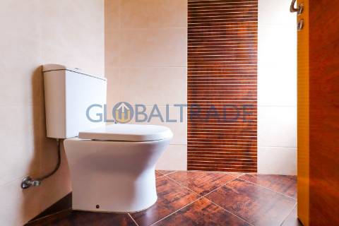 Moradia T3 com Terraço em Valbom