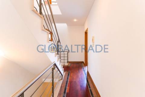 Moradia T3 com Terraço em Valbom