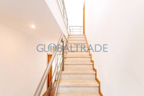 Moradia T3 com Terraço em Valbom