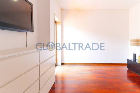 Moradia T3 com Terraço em Valbom