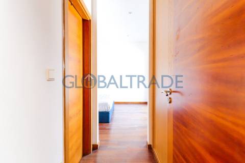 Moradia T3 com Terraço em Valbom