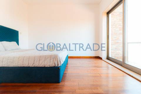 Moradia T3 com Terraço em Valbom