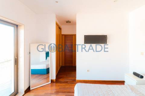 Moradia T3 com Terraço em Valbom