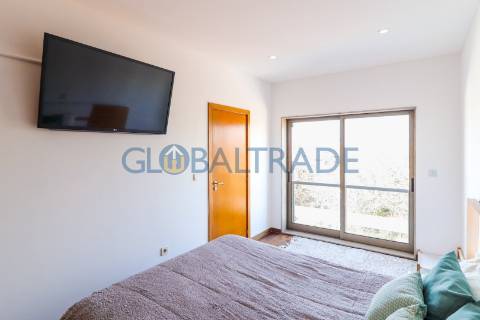 Moradia T3 com Terraço em Valbom