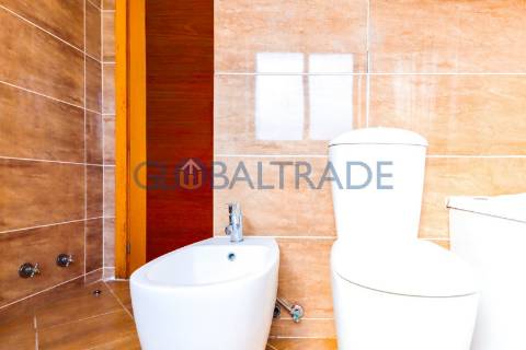 Moradia T3 com Terraço em Valbom