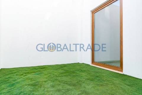 Moradia T3 com Terraço em Valbom