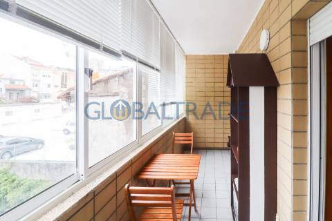 Apartamento T1 Mobilado & Equipado no Porto