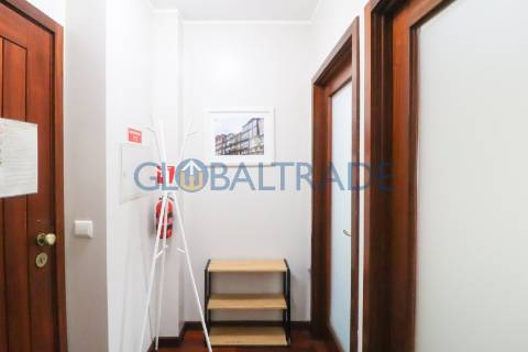 Apartamento T1 Mobilado & Equipado no Porto