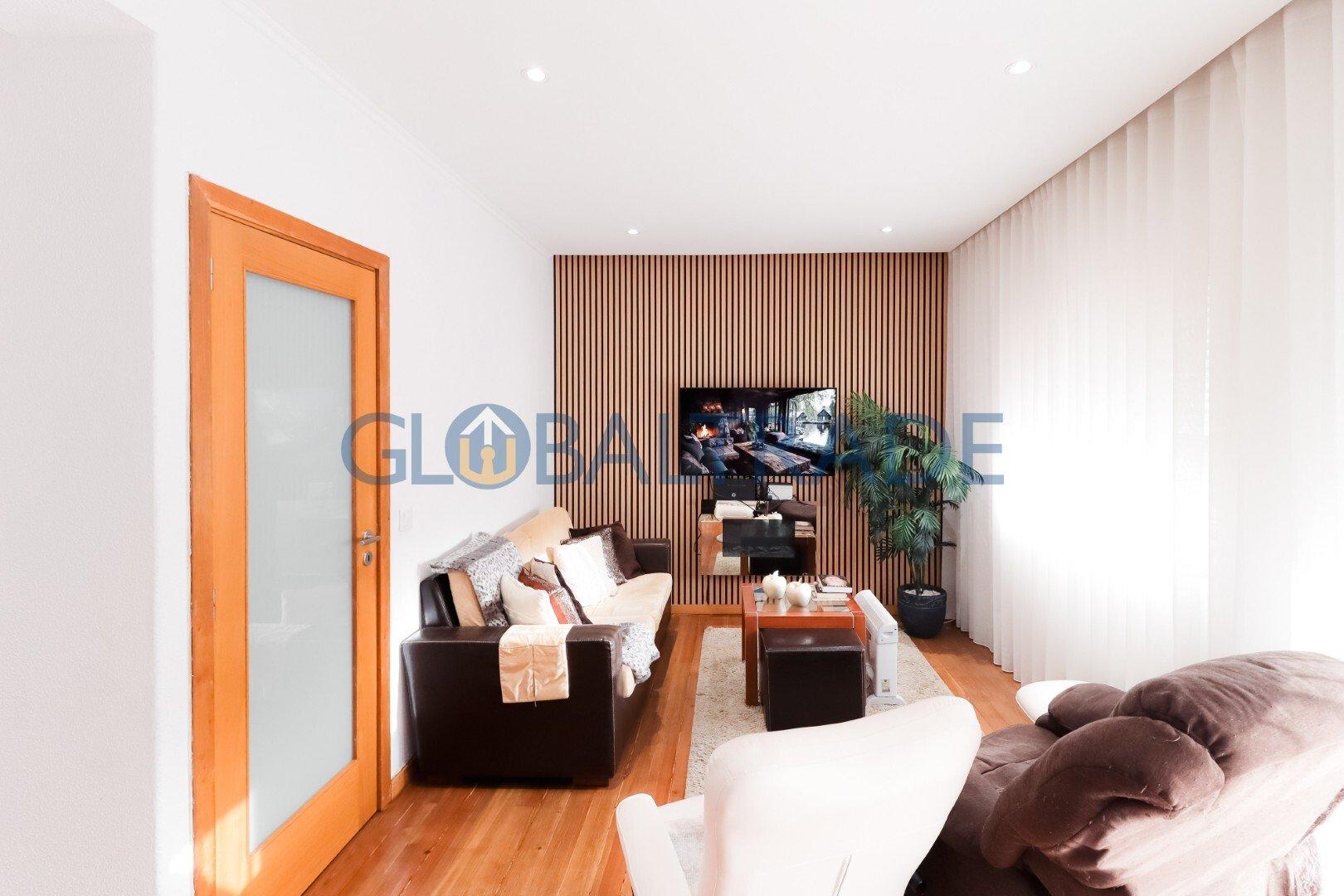 Apartamento T3 Equipado em São Cosme