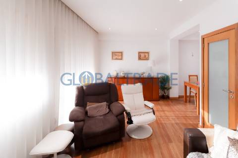 Apartamento T3 Equipado em São Cosme