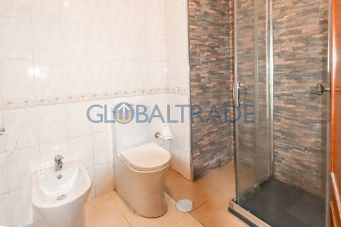 Apartamento T2 no centro de São Pedro da Cova