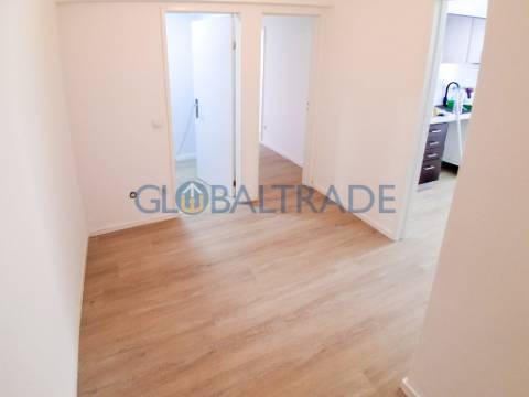 Apartamento T3 Renovado em Baguim do Monte