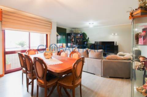 Apartamento T3 Renovado em Rio Tinto