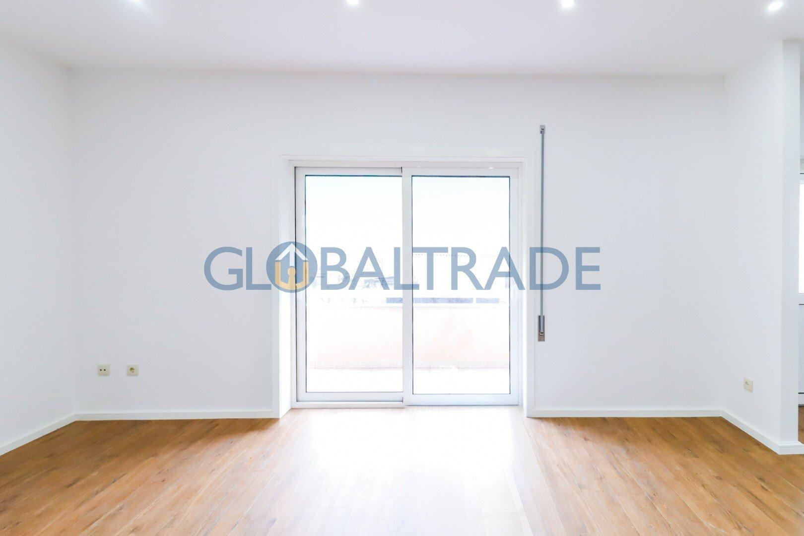 Apartamento T3 Renovado & Equipado em Águas Santas