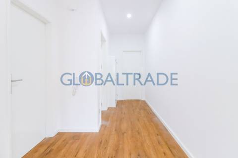 Apartamento T3 Renovado & Equipado em Águas Santas